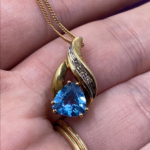 💛 Vintage 10k Gold with Blue Topaz & Diamond Pendant Necklace - Picture 6 of 6